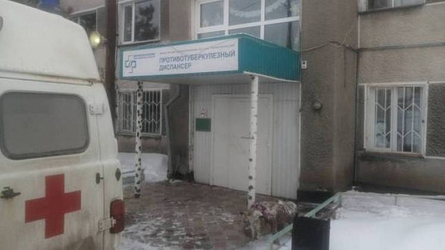 Больную туберкулезом жительницу Краснозерского района отправили на принудительное лечение