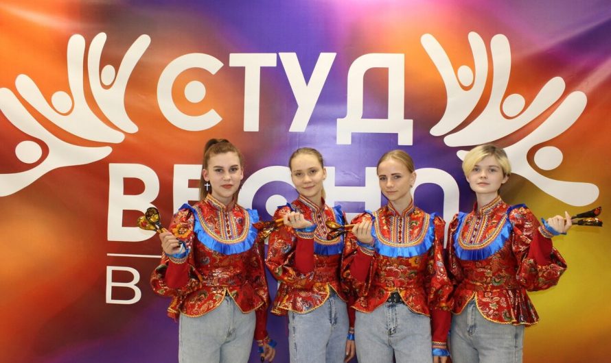 В рамках XXVIII регионального фестиваля Новосибирской области «Студенческая весна-2023» в концертом зале НГАУ показывали свое мастерство те, кому близко и интересно направление «Танцевальное»