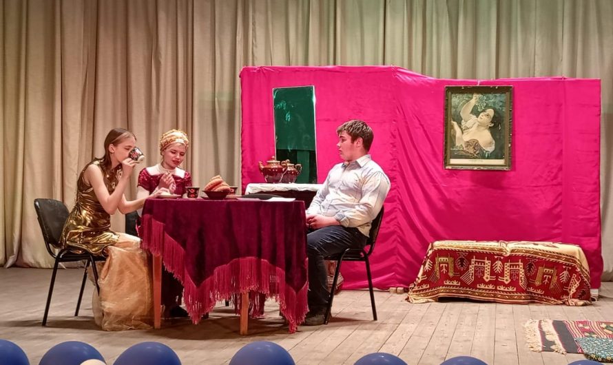 Завершился региональный конкурс чтецов «Великий мастер русской драмы», посвященный 200-летию со дня рождения русского драматурга А. Н. Островского