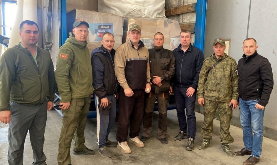 Новосибирские «отцы» отправили на Донбасс два автомобиля и амуницию