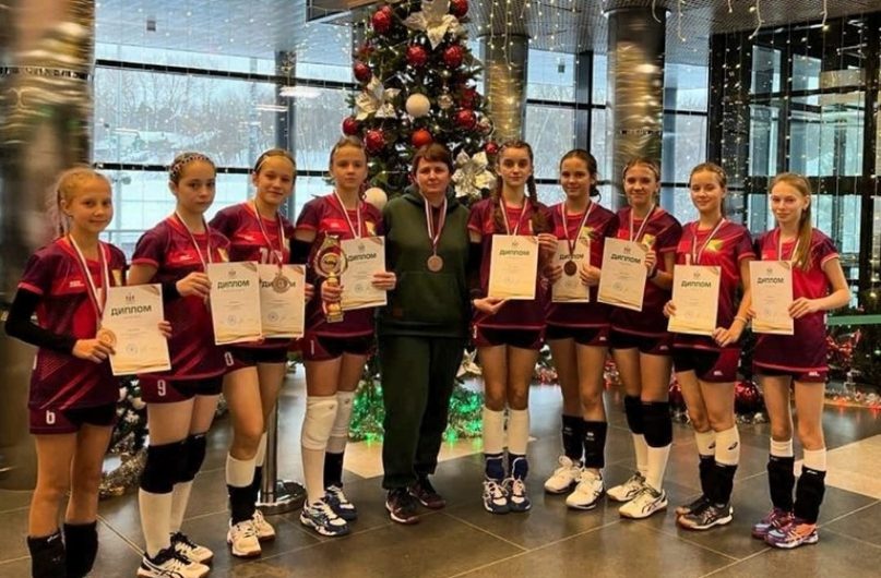 Краснозерские волейболистки на Первенстве Новосибирской области завоевали “бронзу”