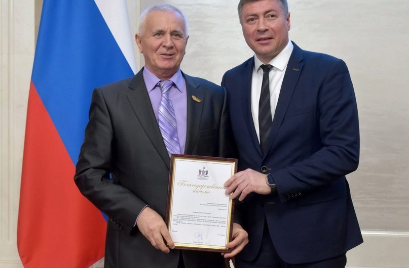 Председатель Совета ветеранов Краснозерского района получил награду из рук министра физической культуры и спорта Новосибирской области