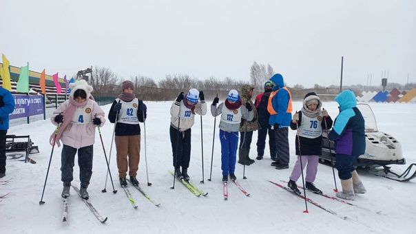 В Краснозерском районе состоялась массовая лыжная гонка «Лыжня России»!