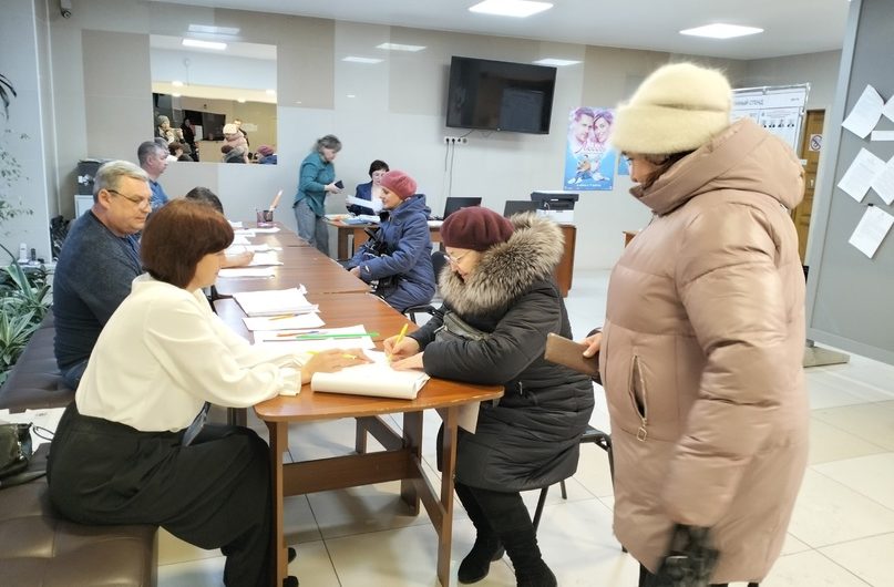 В Краснозерском районе открылись избирательные участки для голосования на выборах Президента России