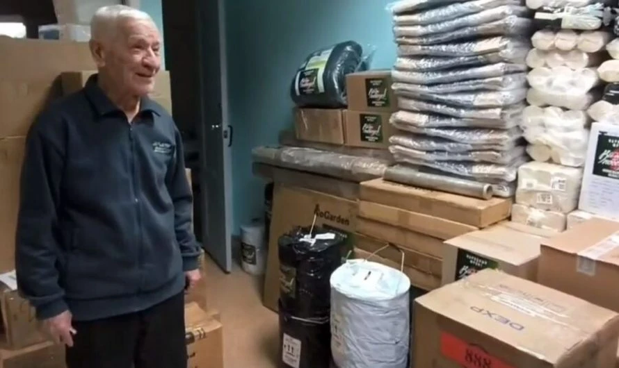 «Вам, ребята, наш пламенный привет!»: семья пенсионеров из Новосибирска отдала на СВО полмиллиона рублей