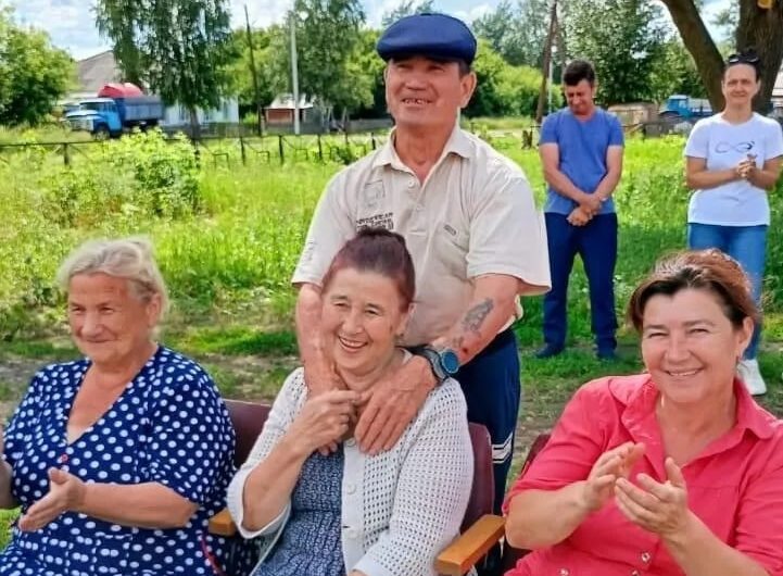 В поселке Курьинский прошел праздник к Дню семьи, любви и верности