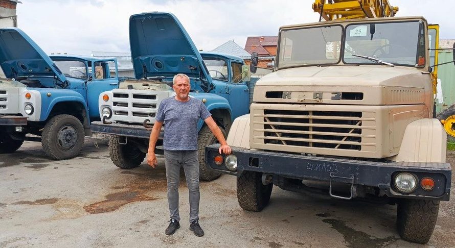 «УАЗ на Донбасс». Из Новосибирска в зону СВО отправят автокран и два самосвала