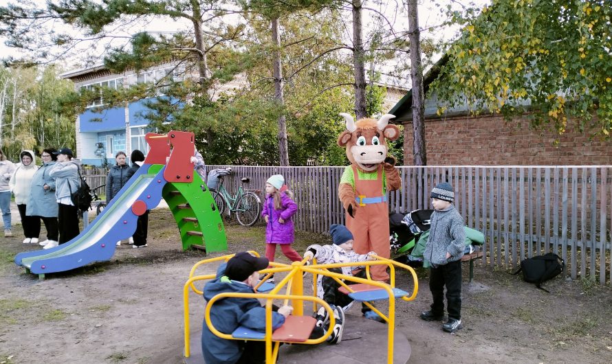 В поселке Кайгородский состоялось открытие детской спортивно-игровой площадки
