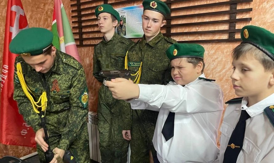 В молодежном пространстве “Тепло» открылись комнаты с военно-патриотическим направлением