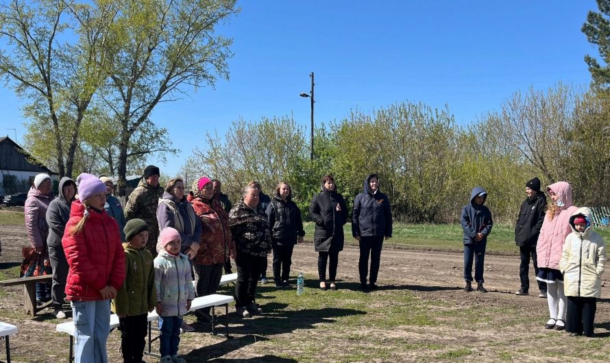 В Краснозерском районе начались выездные концерты в малые села с программой к 80-летию Победы