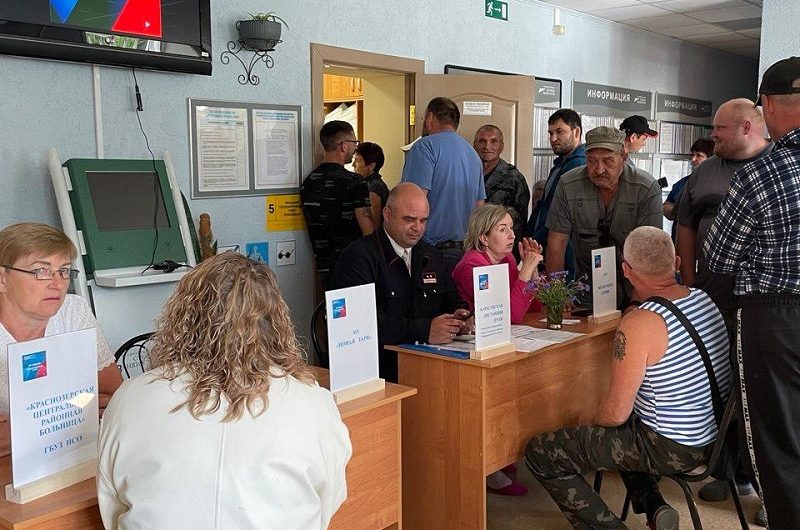 В центре занятости населения Краснозерского района прошла всероссийская ярмарка трудоустройства «Работа России. Время возможностей»