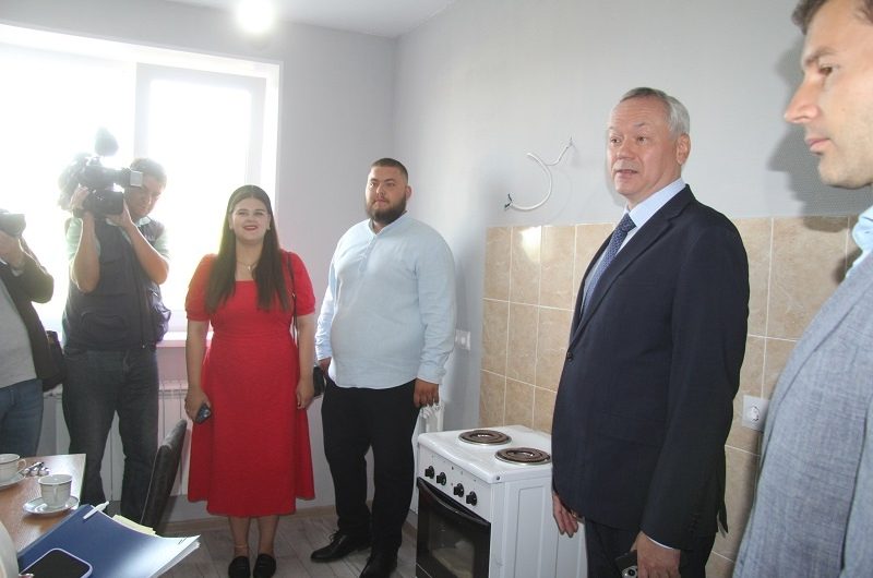 В Краснозерский район с рабочим визитом прибыл губернатор Новосибирской области Андрей Александрович Травников