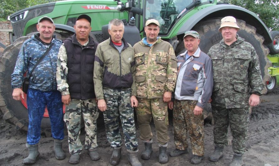 Полеводы ЗАО «Коневское» даже в дождливую погоду не сидят без дела