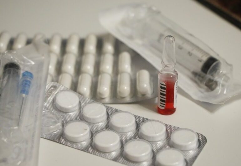 До 1 октября жители района могут подать заявление на получение льготных лекарств