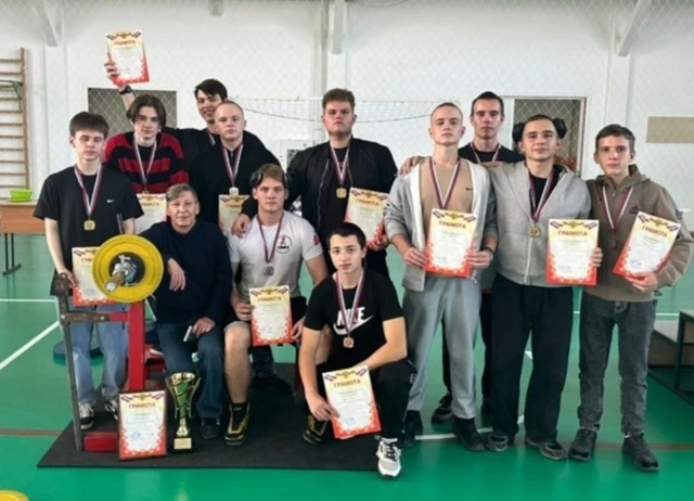 Силачи Краснозерской ДЮСШ снова первые