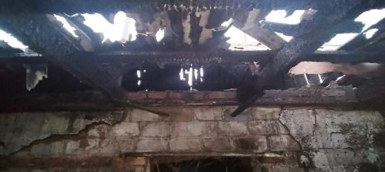 В р.п.Краснозерское загорелась летняя кухня