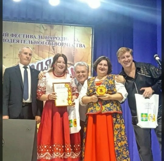Успех краснозерцев на Международном фестивале-конкурсе народного творчества «Золотая сень-2025″