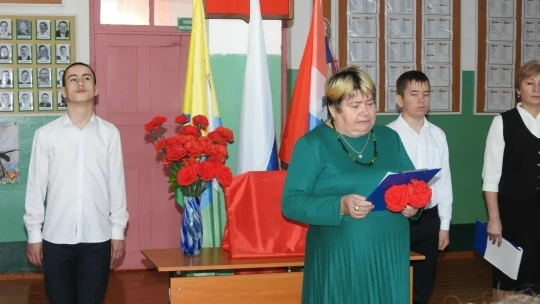 В Локтенской школе состоялось торжественное открытие мемориальной доски памяти погибшего участника СВО Гордиенко Василия Николаевича