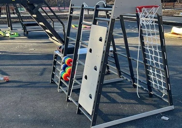 Проект санатория «Краснозерский» по созданию детской и спортивной зоны отдыха с целью развития доступной туристской среды также признан победителем конкурса на предоставление грантовой поддержки по нацпроекту «Туризм и гостеприимство» для бизнеса