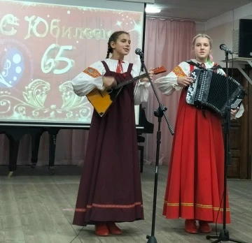 Краснозерская детская школа искусств отметила 65-летний юбилей