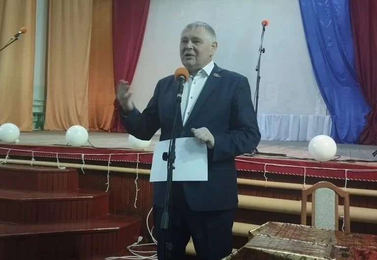 Глава Краснозерского района Б. В. Луцкий сегодня побывал в трех муниципальных образованиях — Полойском, Казанакском и Коневском