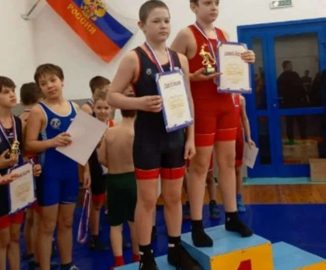 Борцы ДЮСШ успешно выступили на областных соревнованиях по греко-римской борьбе