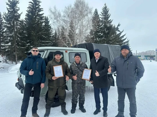 Глава района вручил ключи от новых автомобилей руководителям жилищно-коммунальных организаций