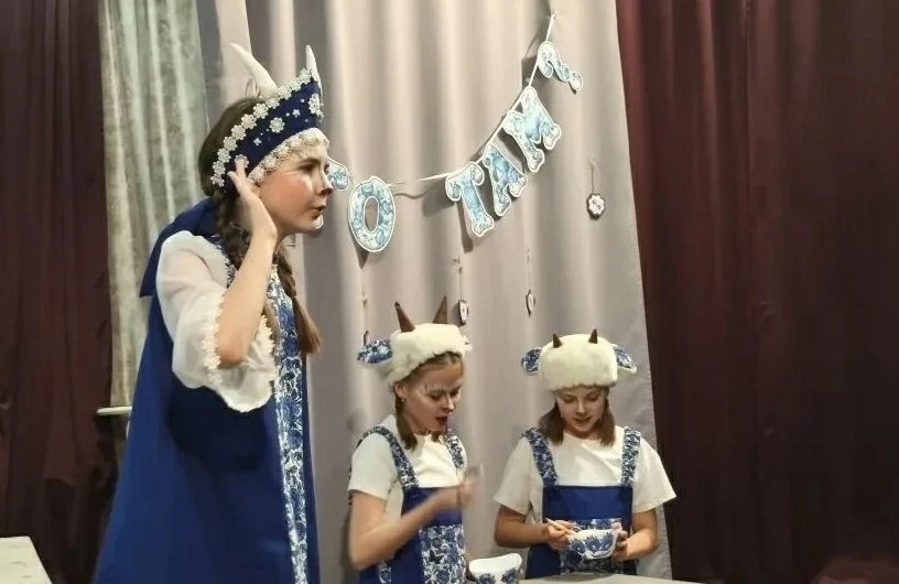 В театральной студии «Карман» Краснозерского Дома детского творчества состоялась долгожданная премьера спектакля «Тук-тук, кто там?»