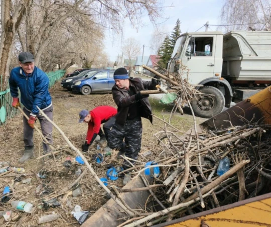 Общерайонный весенний субботник: чистота и единство Краснозерского района