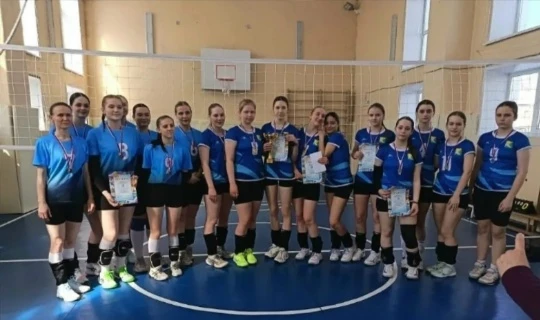 В селе Майское состоялся традиционный межмуниципальный турнир по волейболу, посвящённый Дню космонавтики