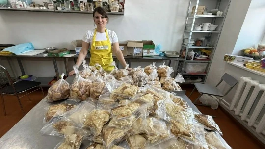 СЛАДКИЕ ПОДАРКИ БОЙЦАМ СВО ОТ СТУДЕНТОВ